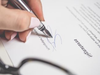 How to Understand Record Deal Contracts